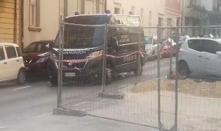 Ancona: valigia abbandonata in piazza don Minzoni, fatta esplodere dagli artificieri